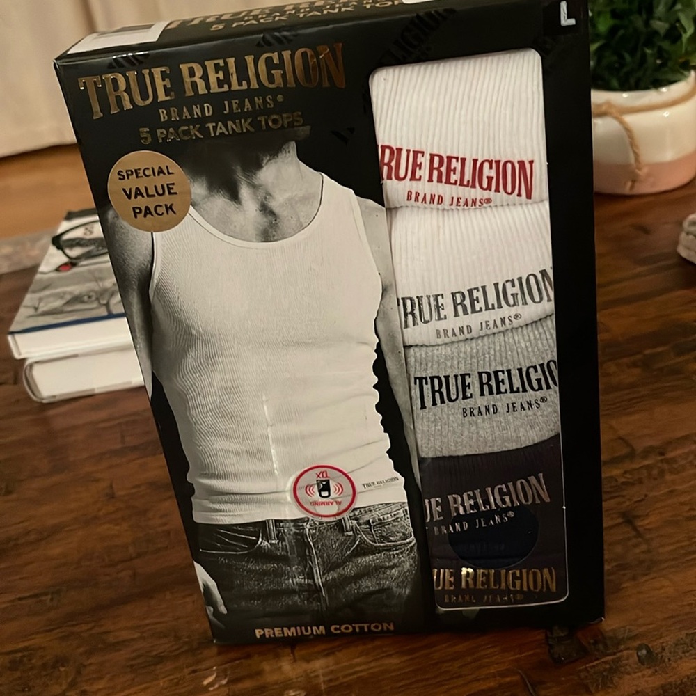 True Religion Ribbed Tank Tops (5 Pack) LARGE